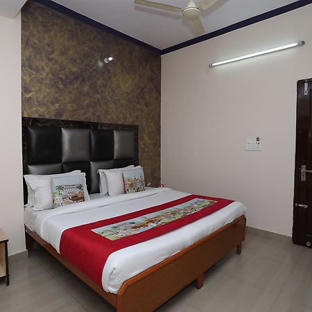 Hotel Deepak Джайпур Екстериор снимка