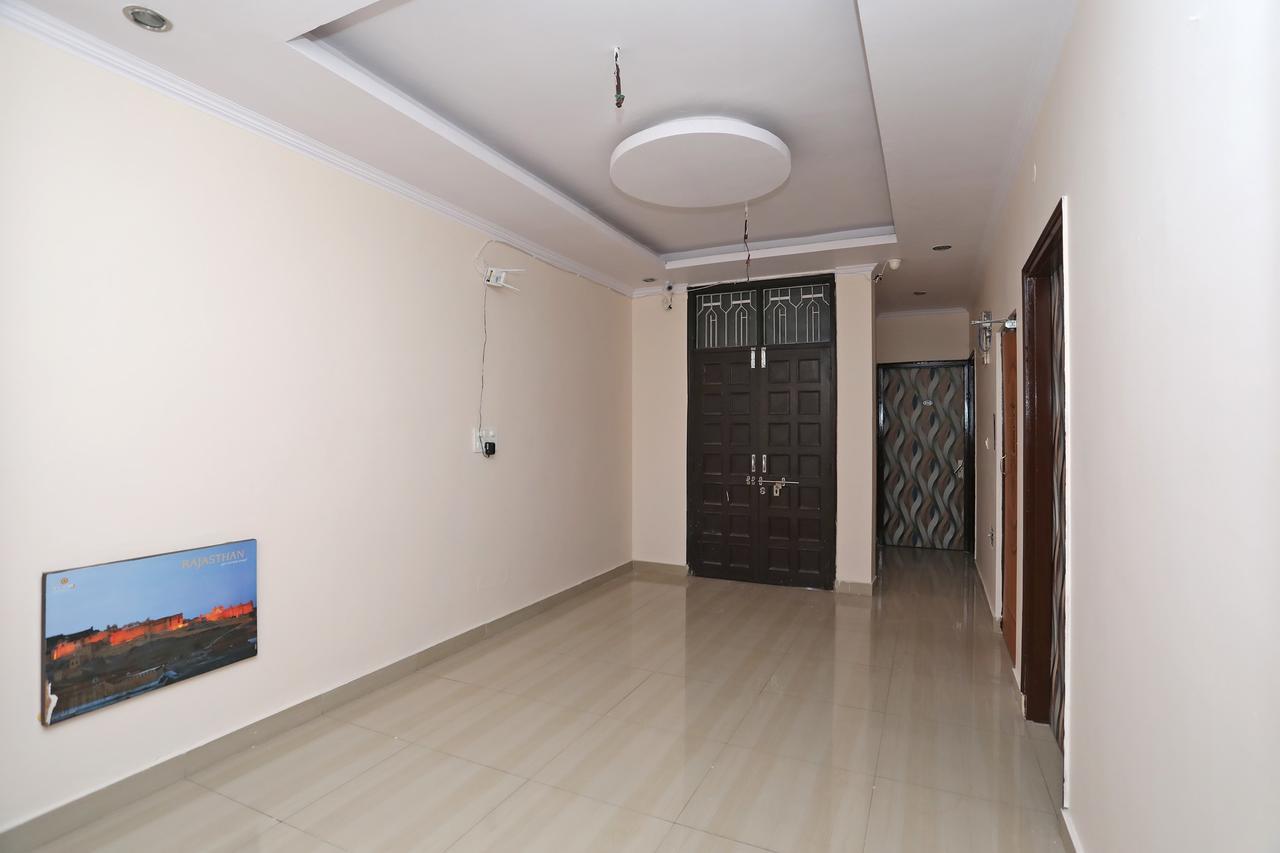 Hotel Deepak Джайпур Екстериор снимка