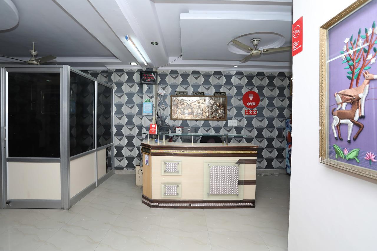 Hotel Deepak Джайпур Екстериор снимка