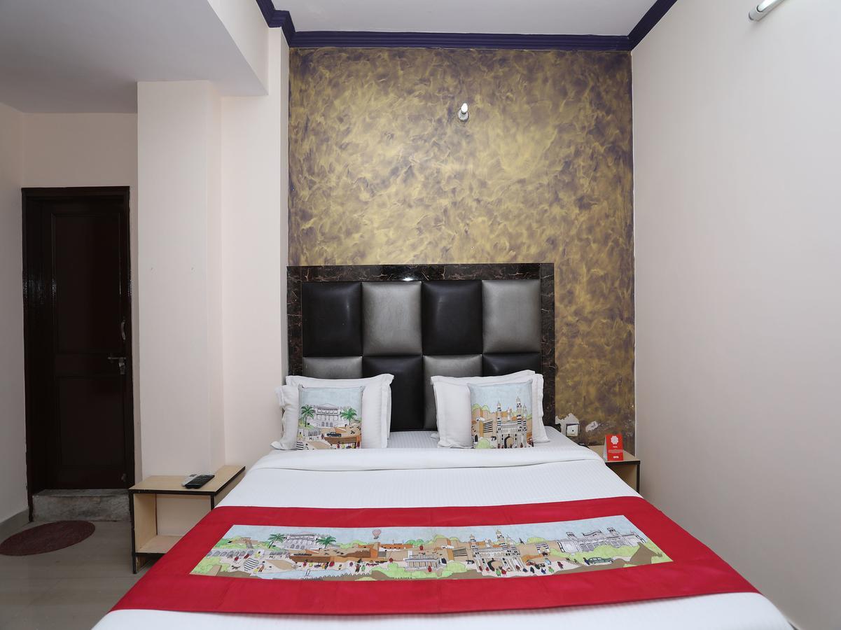 Hotel Deepak Джайпур Екстериор снимка