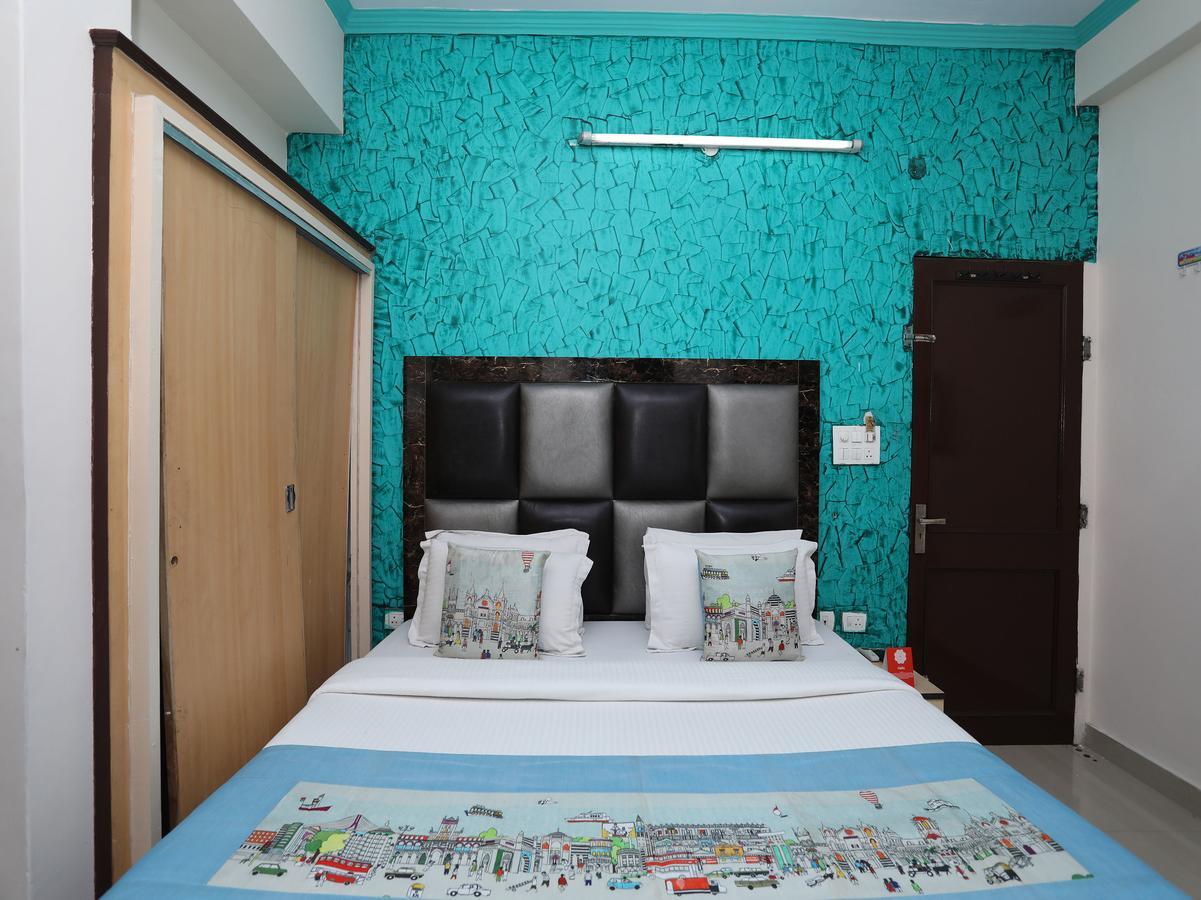 Hotel Deepak Джайпур Екстериор снимка